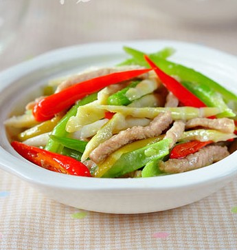 笋丝炒里脊(图1)