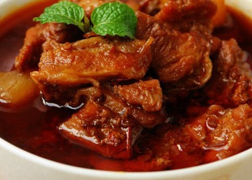 冬季红烧牛肉，添加沙茶调味料味道更佳