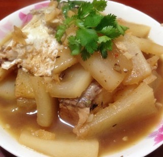 [佐料批发]鱼腩焖萝卜，色香都具备的美食