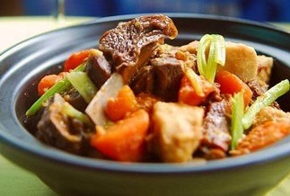 [沙茶]红酒炖羊排，高端大气美食