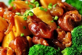 [佐料批发]红烧笋子蹄筋，鲜艳美味值得品尝