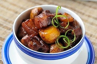 [调味料]家常板栗红烧肉是如何制作?